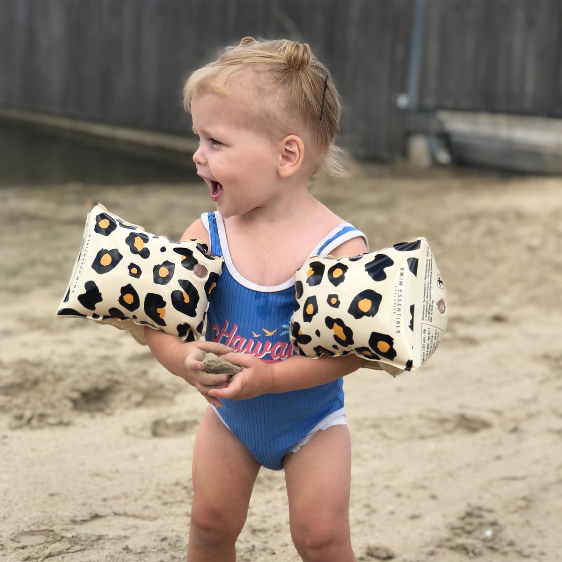 zwembandjes luipaard beige bestellen