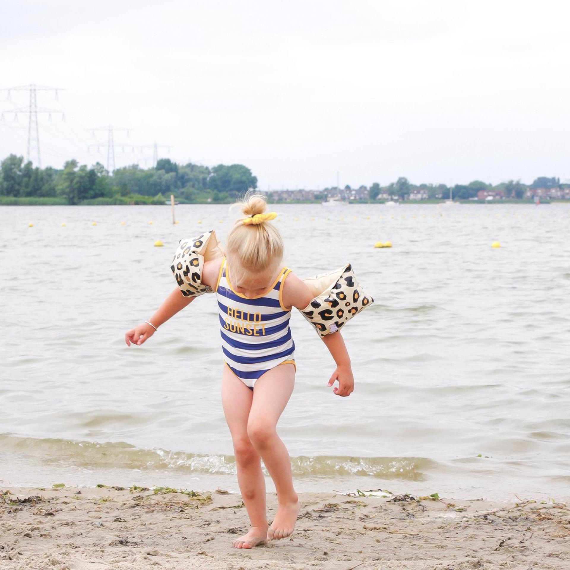 zwembandjes luipaard beige kopen